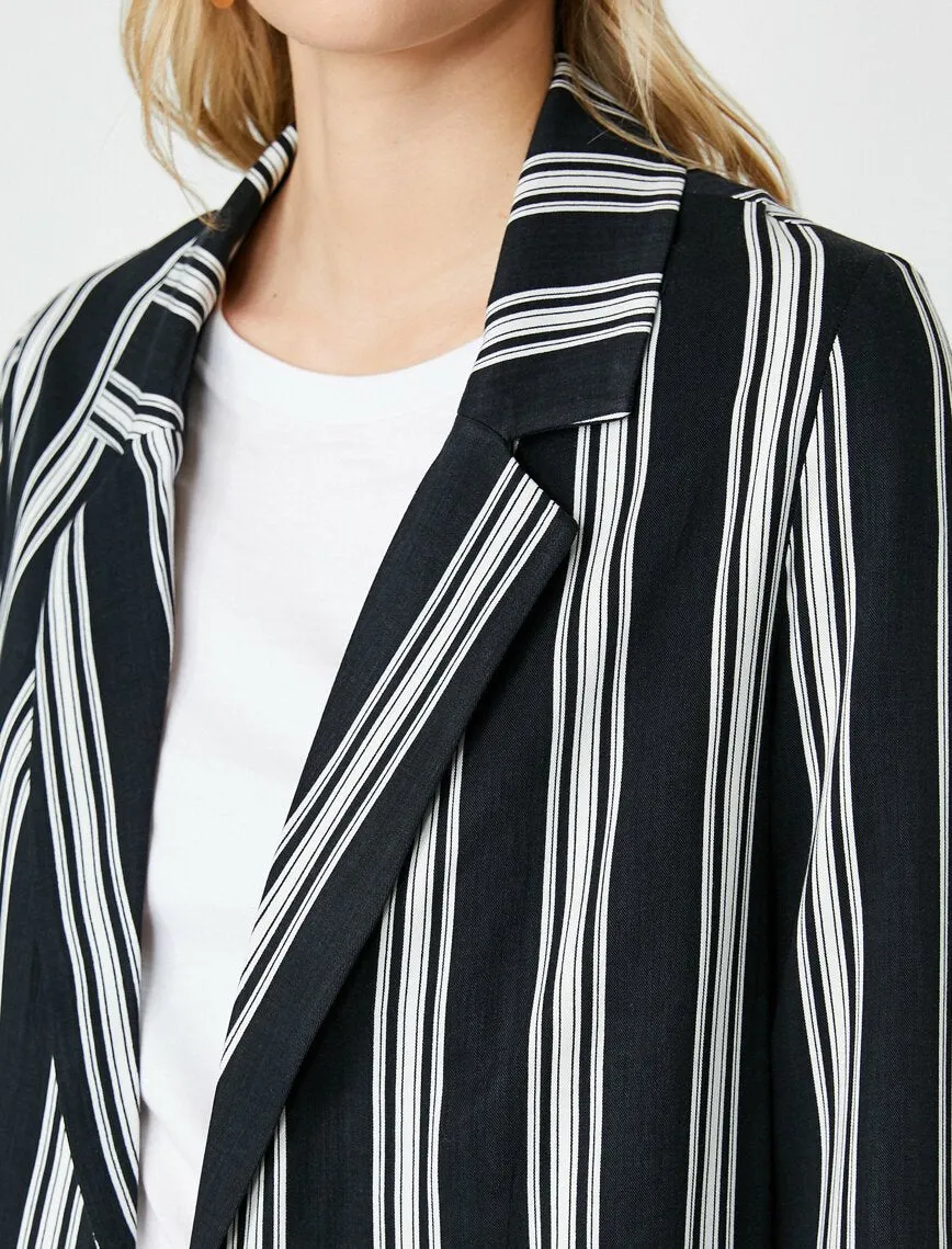 10626 Black Classic Lapel Striped Jacket