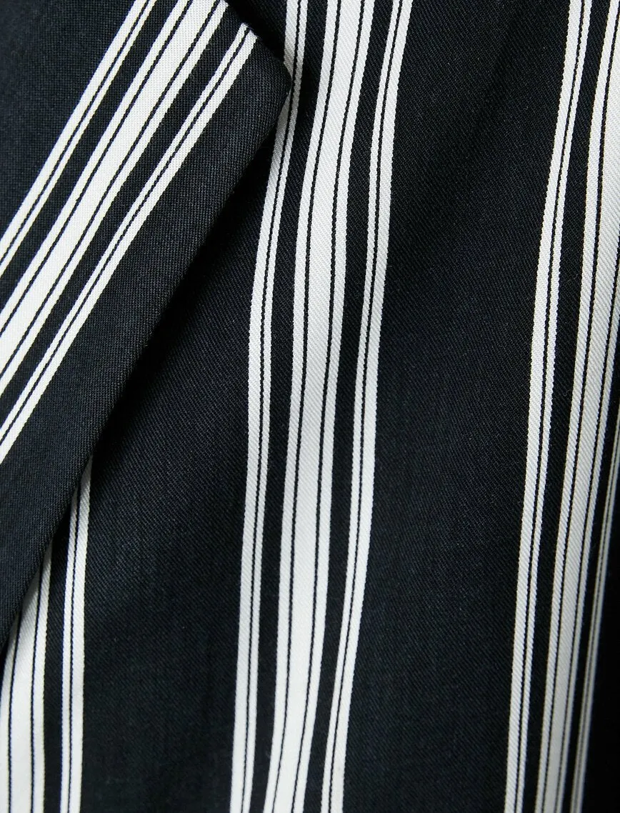 10626 Black Classic Lapel Striped Jacket