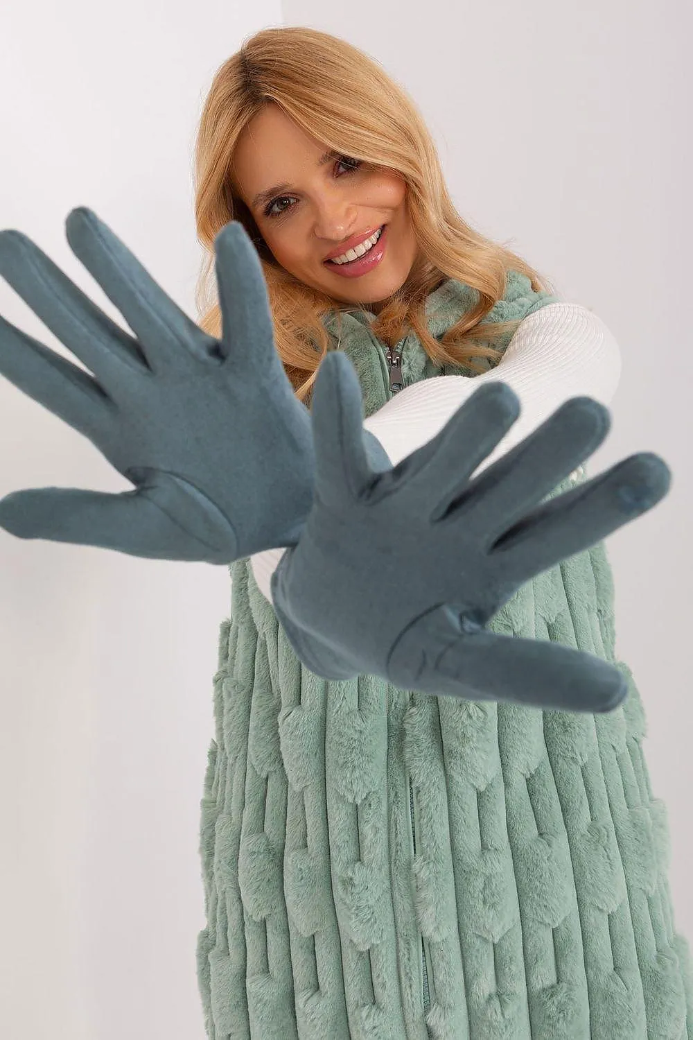 AT Gloves model 191080