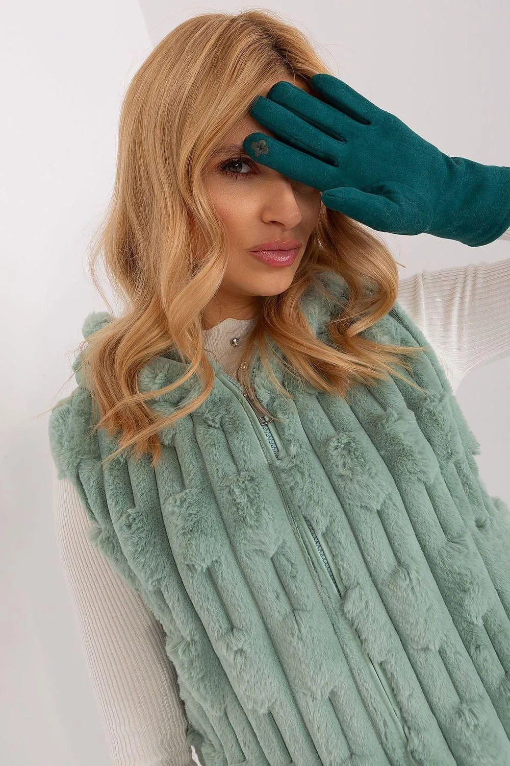 AT Gloves model 191080