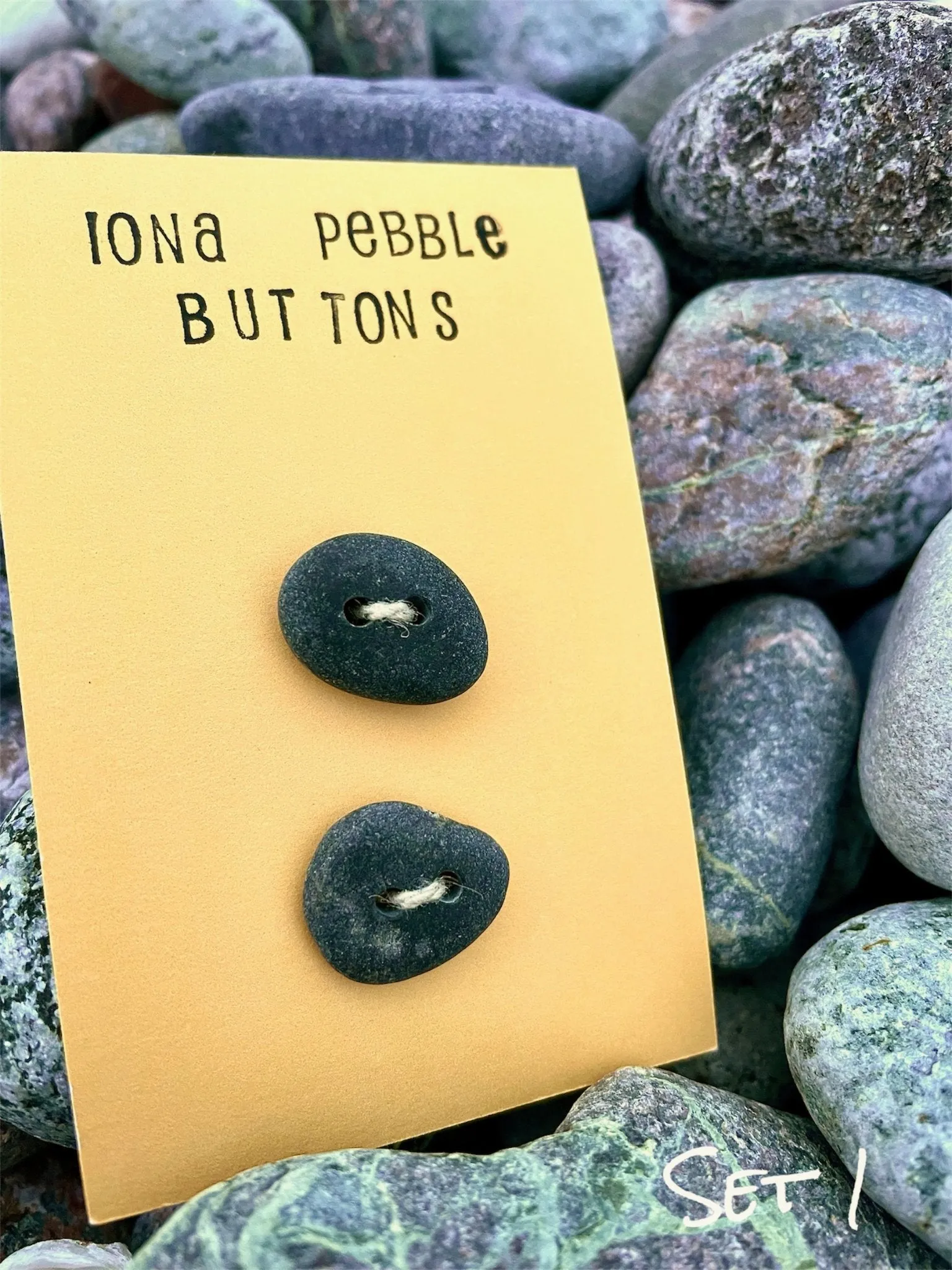 Iona Beach Pebble Buttons