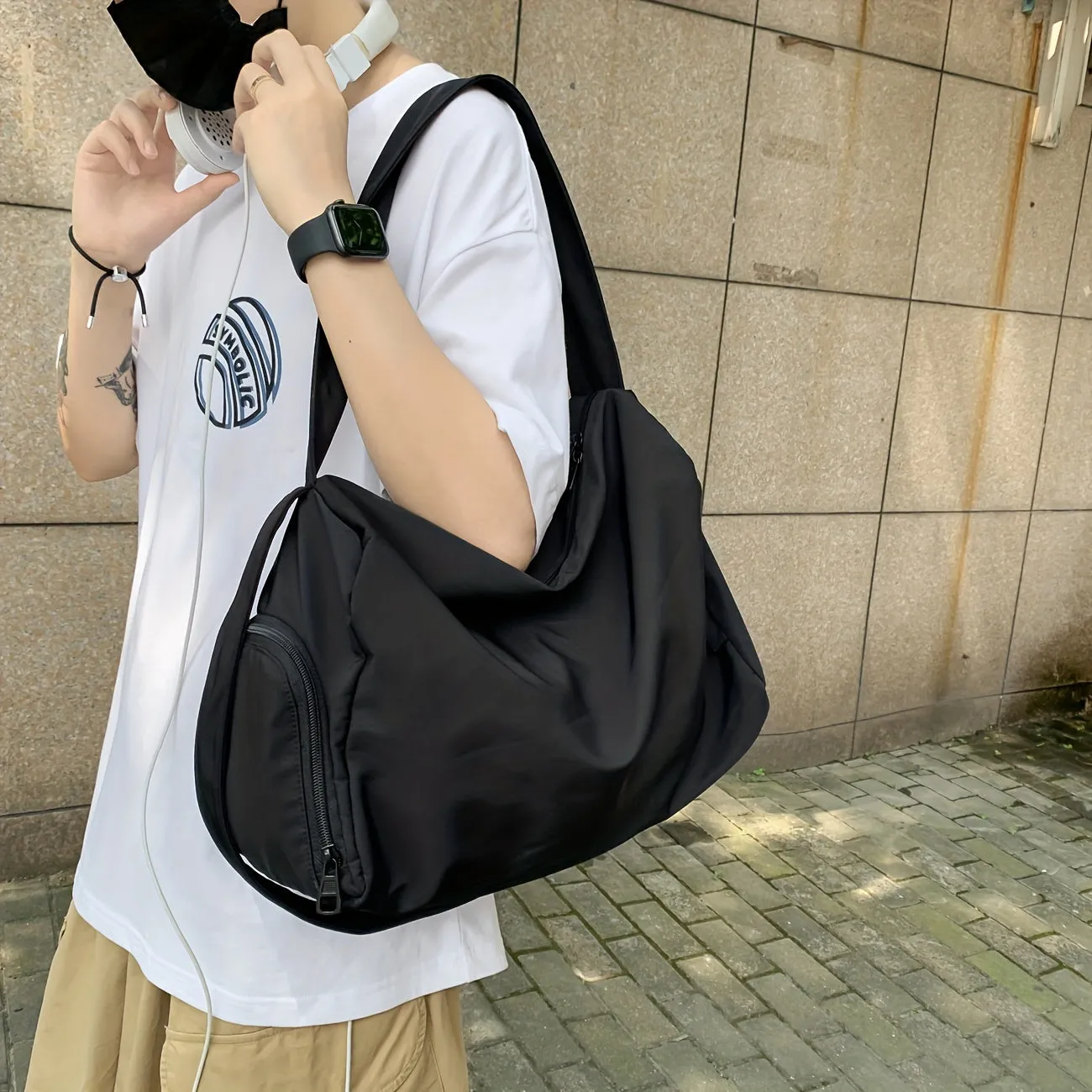 Uakiss Large Capacity Sling Bag with Side Zipper Pocket, Men‘S Fashionable Crossbody Bag for Hanging Out & Daily Commute, Durable Shoulder Bag